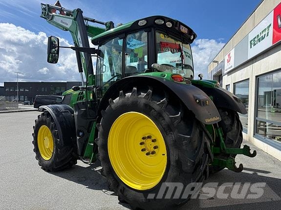 John Deere 6155R Tractoren