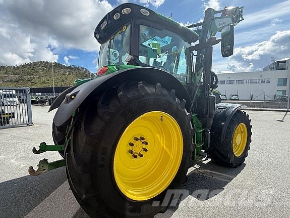 John Deere 6155R Tractoren