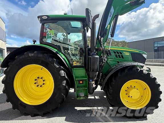 John Deere 6155R Tractoren