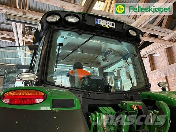 John Deere 6155R Traktorer