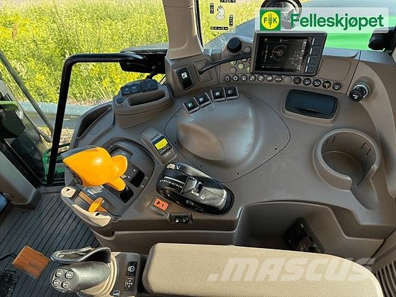 John Deere 6195M الجرارات