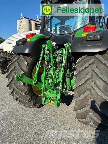 John Deere 6195M الجرارات