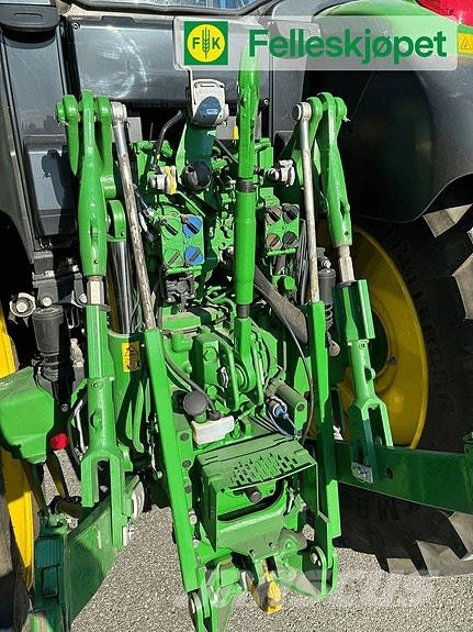John Deere 6195M الجرارات