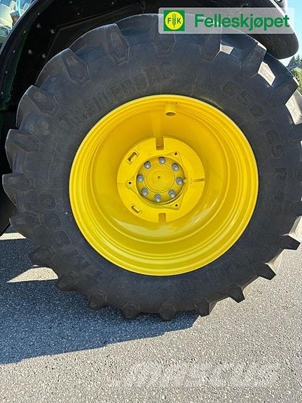 John Deere 6195M Traktori