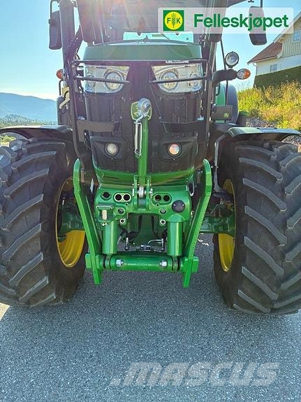 John Deere 6195M Traktori