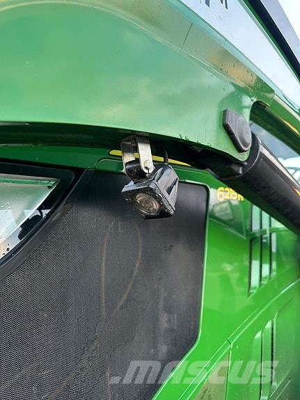 John Deere 6215R Traktörler