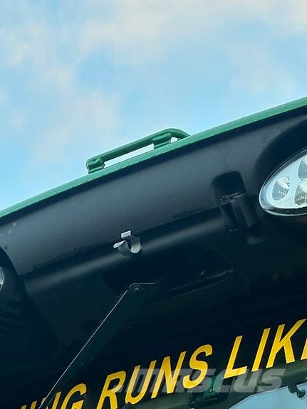 John Deere 6215R Traktörler