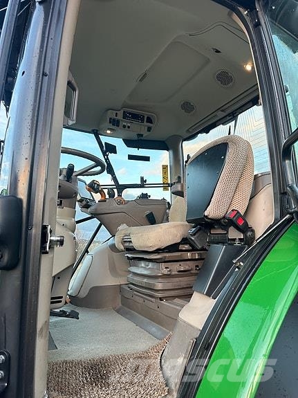 John Deere 6215R Traktörler