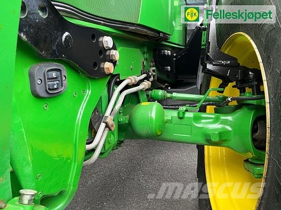 John Deere 6215R 50 KM 曳引機