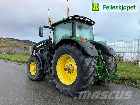 John Deere 6215R Ultimate Traktorer