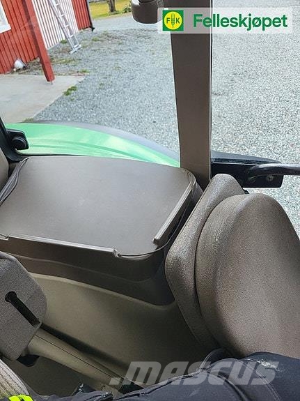 John Deere 6230 Premium 40km الجرارات