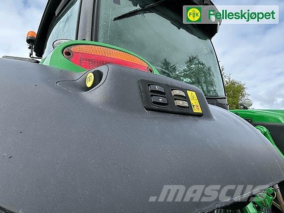 John Deere 6230R 50 km Traktorer