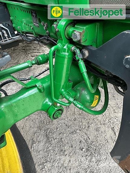 John Deere 6230R 50 km Traktorer