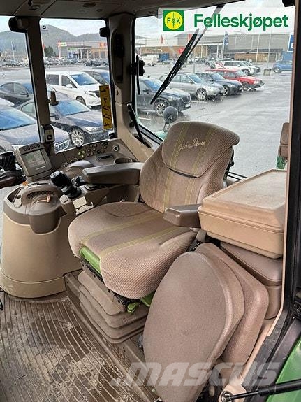 John Deere 6830 PREMIUM 50 km Traktorer