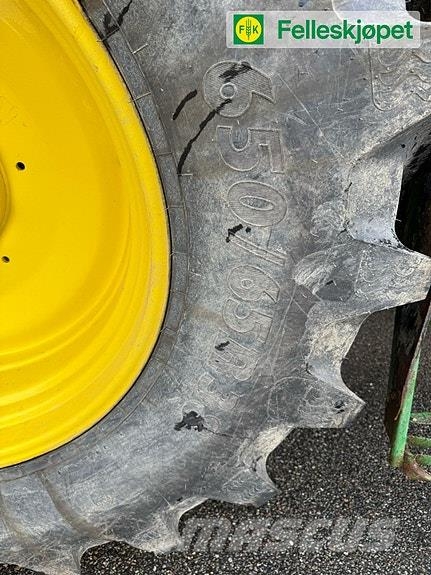 John Deere 6830 PREMIUM 50 km Traktorer