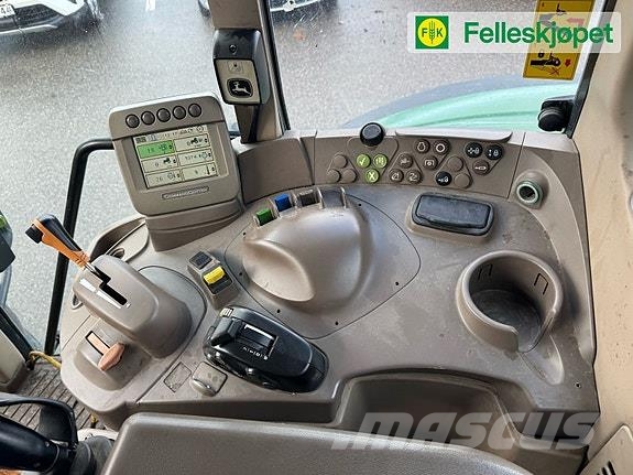 John Deere 6830 PREMIUM 50 km Traktorer