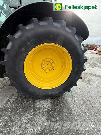 John Deere 6930 Traktorer