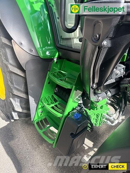 John Deere 6M105 40 km/t Traktory