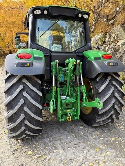 John Deere 6M125 Traktorer