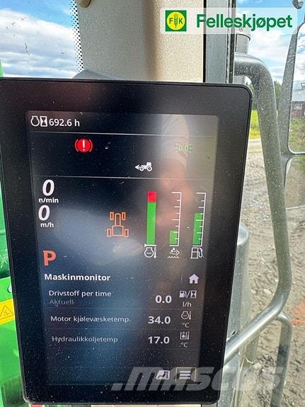 John Deere 6M125 Traktoren