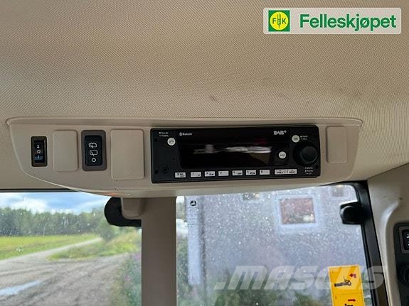 John Deere 6M125 Traktoren