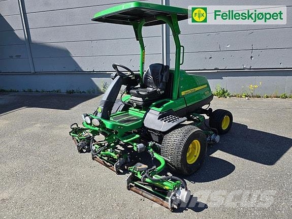 John Deere 7500A معدات العناية بالأرض - غير ذلك