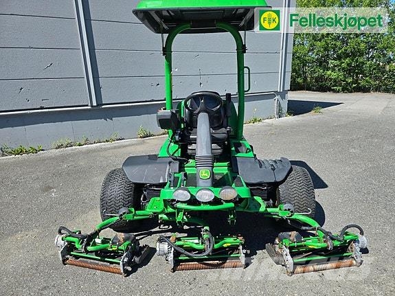 John Deere 7500A معدات العناية بالأرض - غير ذلك