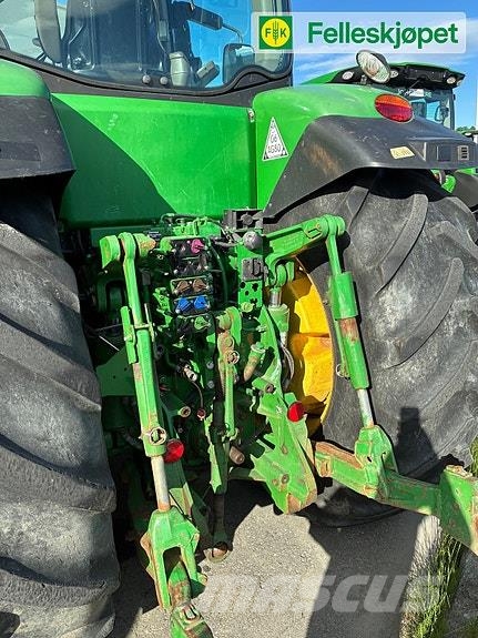 John Deere 8360R الجرارات