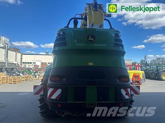 John Deere 8400 Schwader