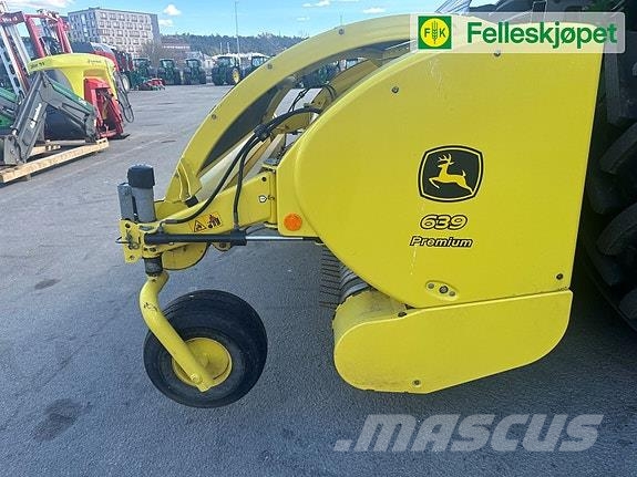 John Deere 8400 Schwader