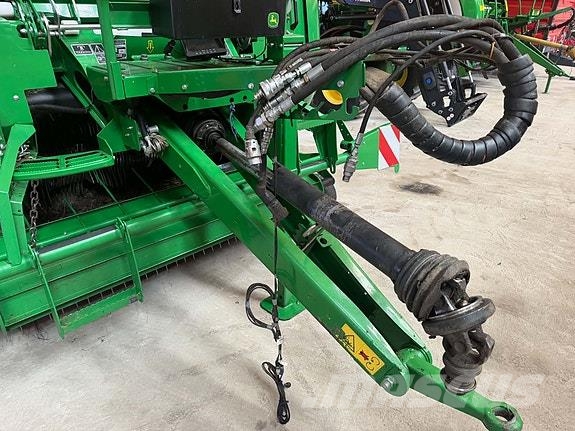 John Deere C441R Prese/balirke za rolo bale