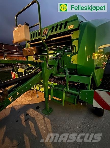 John Deere C441R Сламопреси за кръгли бали