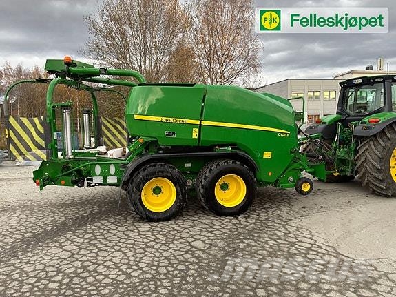 John Deere C441R Rundballepresse محزمات مستديرة