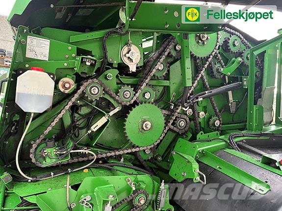 John Deere C441R Rundballepresse محزمات مستديرة