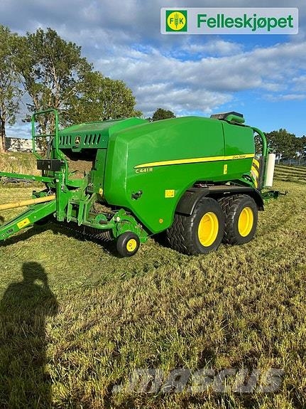 John Deere C441RB Enfardadeira de rolos