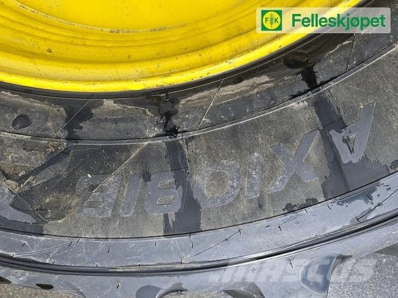 John Deere Hjul par: Michelin Axiobib 2 710/70R42 Moveero Gul Ελαστικά και ζάντες