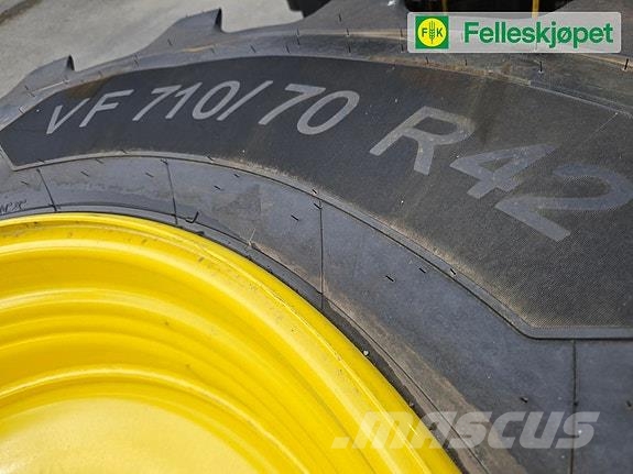 John Deere Hjul par: Michelin Axiobib 2 710/70R42 GKN Gul TW2 الإطارات والعجلات والحافات