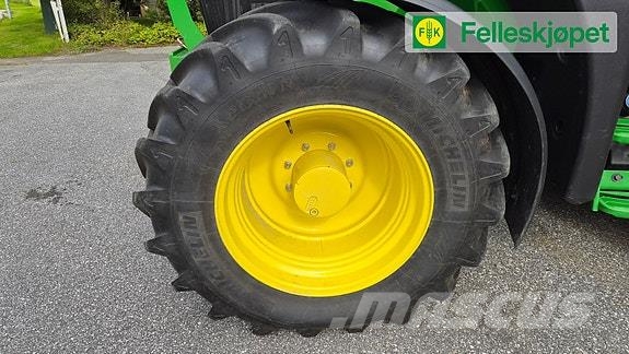 John Deere Hjul par: Michelin XeoBiB 520/60R28 Originalfelg J Шины и колёса
