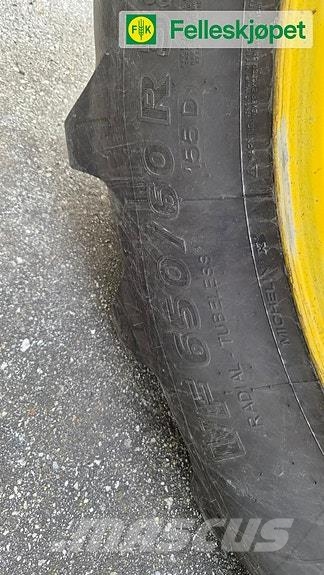 John Deere Hjul par: Michelin XeoBiB 650/60R38 Originalfelg J Шины и колёса