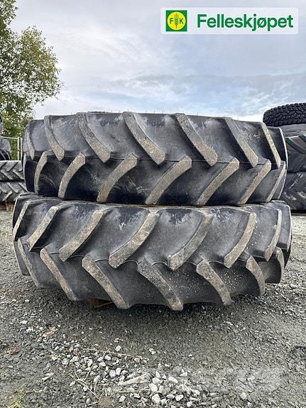 John Deere Hjul par: Mitas AC85 320/90R32 GKN Gul Шины и колёса