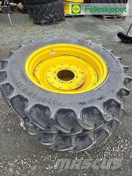 John Deere Hjul par: Mitas AC85 320/90R32 GKN Gul Шины и колёса