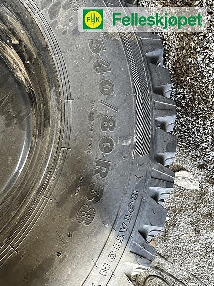John Deere Hjul par: Nokian TRI 2 540/80R38 Fakspro sort Tyres, wheels and rims