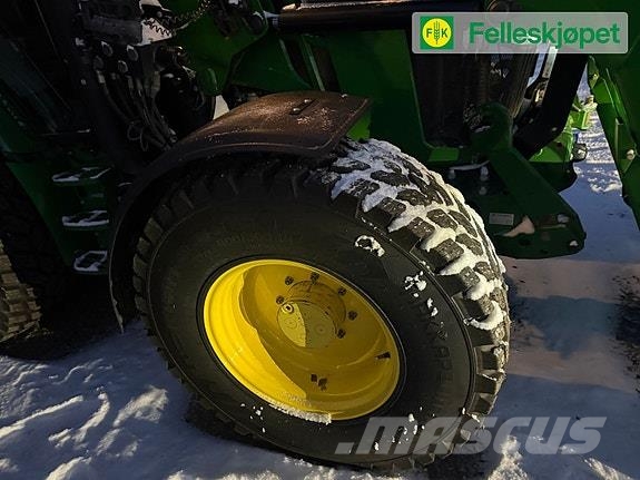 John Deere Hjul par: Nokian Hakkapeliitta TRI 400/80R24 Ukjen Pneumatiky, kolesá a ráfiky