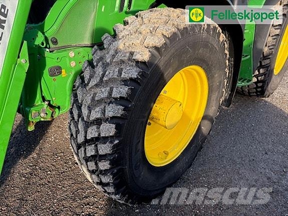 John Deere Hjul par: Nokian TRI 2 M+S 440/80R28 Gule DW14L Tyres, wheels and rims
