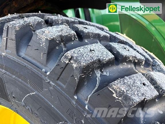 John Deere Hjul par: Nokian TRI 2 M+S 440/80R28 Gule DW14L Tyres, wheels and rims