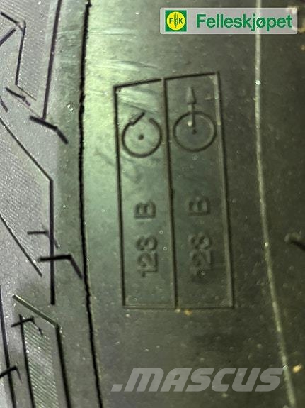 John Deere Hjul par: titan 44.00/18.00X20 gul Riepas, riteņi un diski