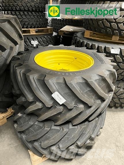 John Deere Hjul par: Trelleborg tm1060 600/60 30 GKN Gul 600 Ελαστικά και ζάντες