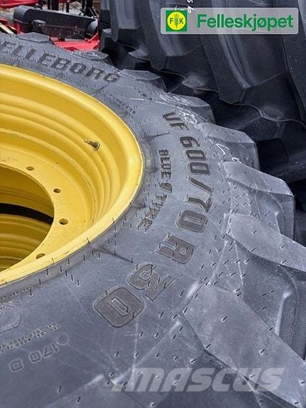 John Deere Hjul par: Trelleborg TM1000 600/70R30 GKN Gul DW21 Tekerlekler