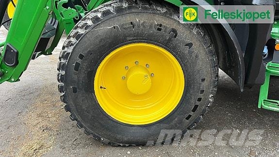 John Deere Nokian Hakkapelitta TRI 440/80R28 Traktoren