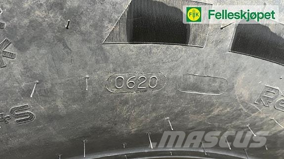 John Deere Nokian Hakkapelitta TRI 540/80R38 Traktoren